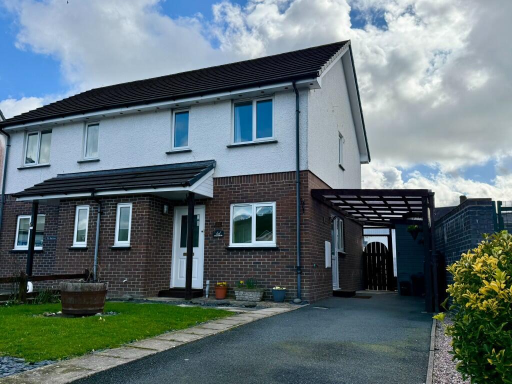 Main image of property: Ger Y Llan, SY23