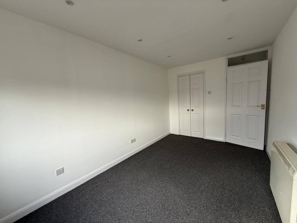 Additional image 7 of Honeybourne, B77