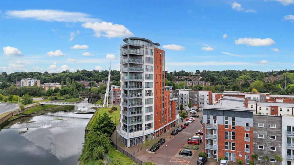 Main image of property: Reavell Place, Ipswich