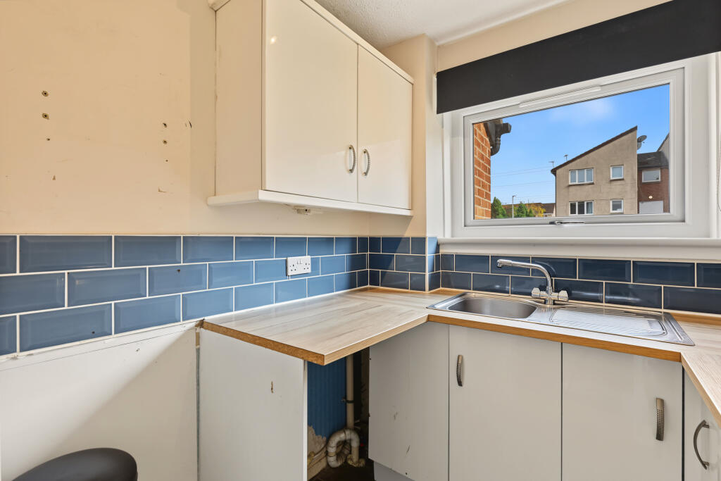 House in Polmont, Gilston, Falkirk - More