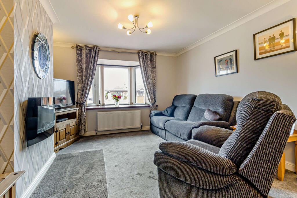 House in Doncaster, Blaxton - More