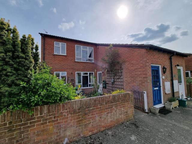 Main image of property: Sadlers Court, Abingdon, OX14