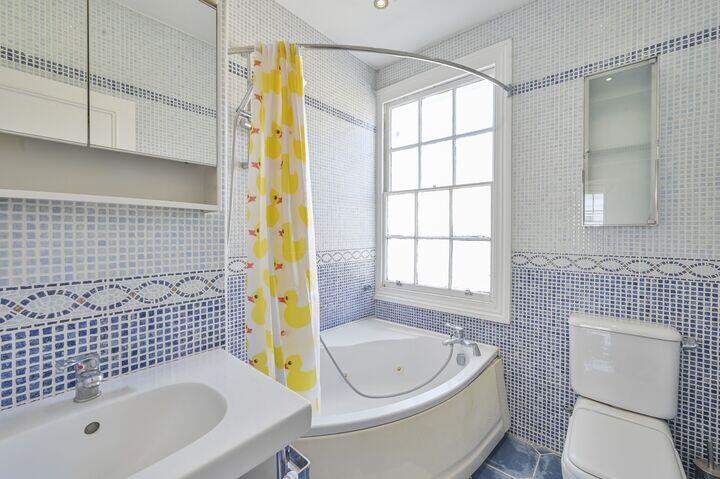 Apartment in London, City of Westminster - More
