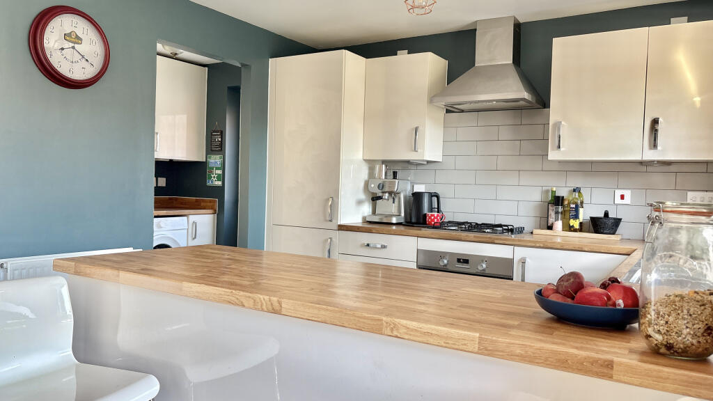 House in Taunton - View 5
