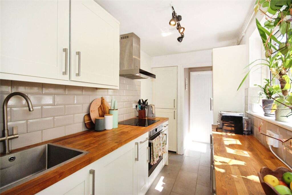 House in Warwick, Royal Leamington Spa - More