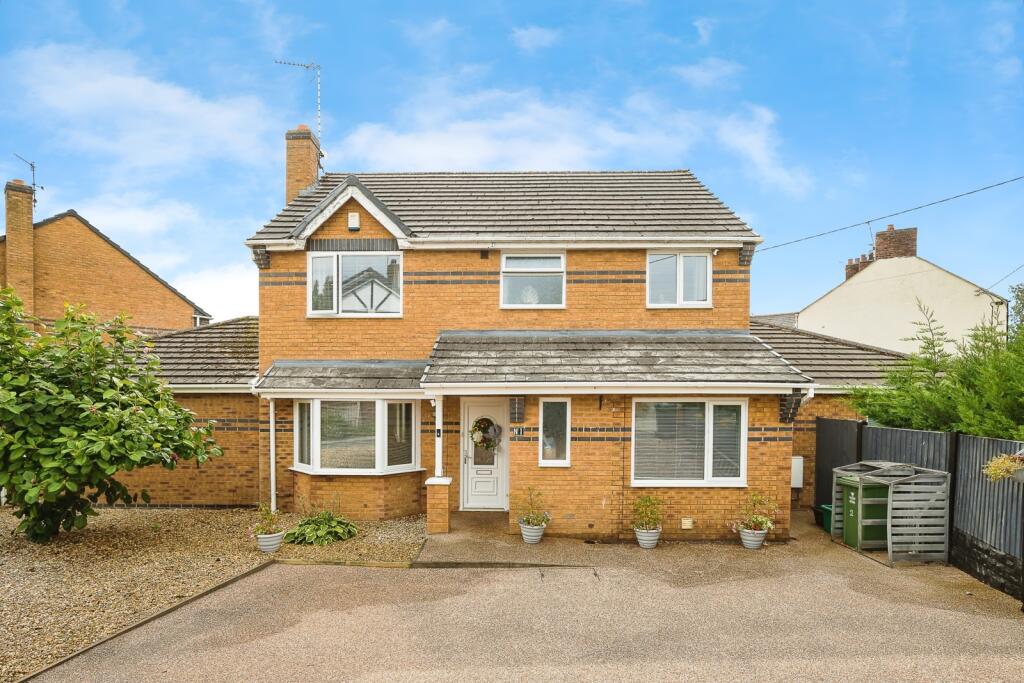 Main image of property: Sunnyacre, Old Mold Road, Gwersyllt, Wrexham, LL11