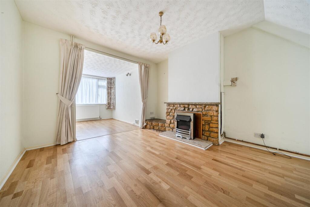 House in Milton Keynes - View 3