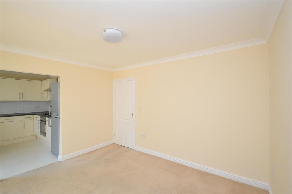 Ash Road, Newport - View 6