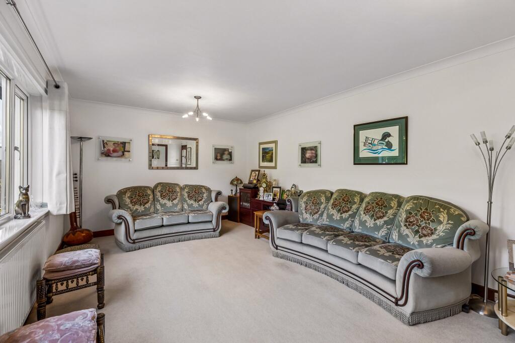 Glenfarg Crescent, Bearsden photo 4