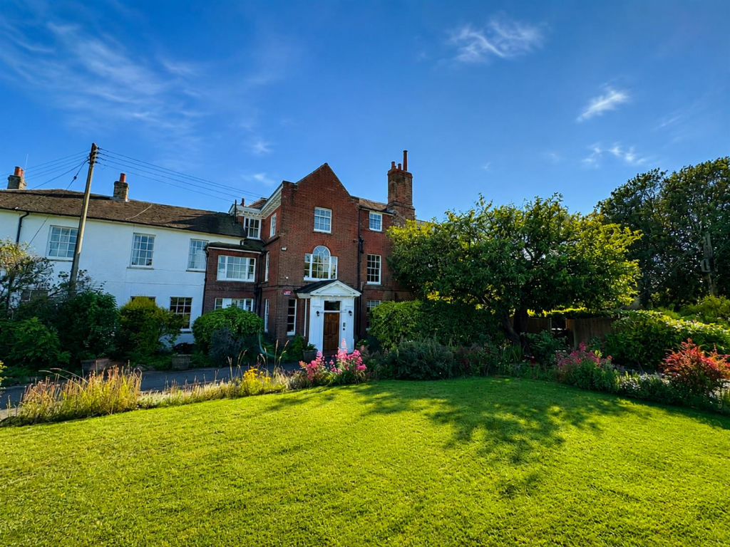 Main image of property: Cripple Street, Maidstone