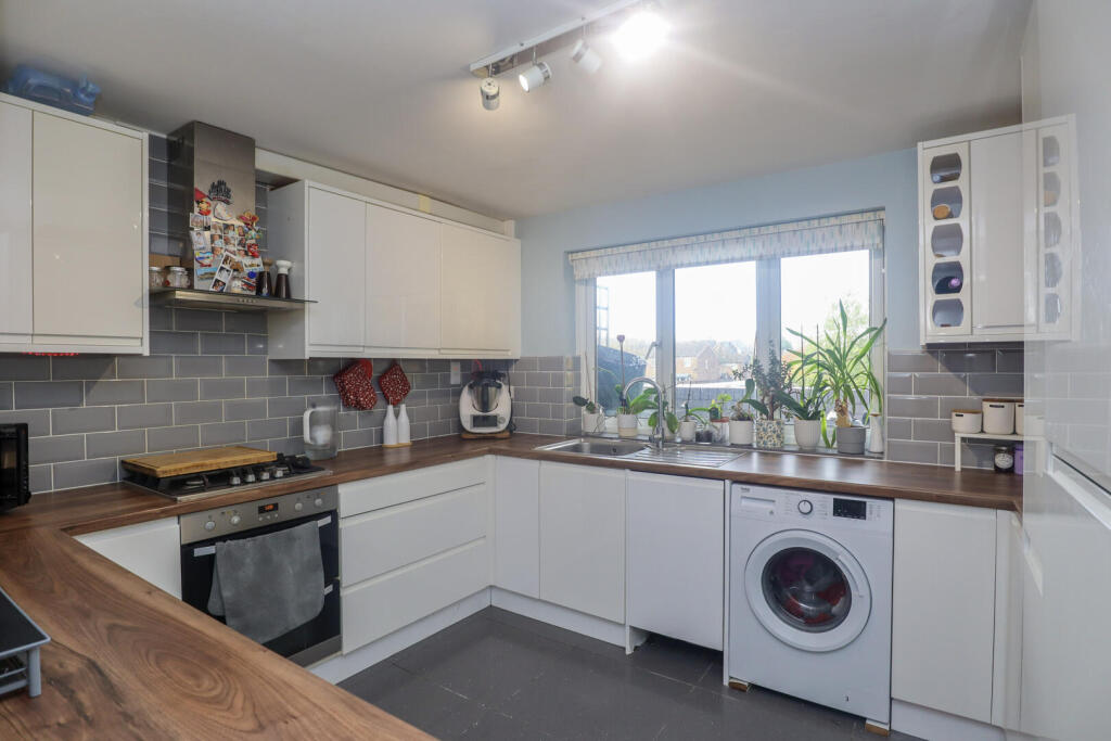 Olley Close, Wallington photo 4