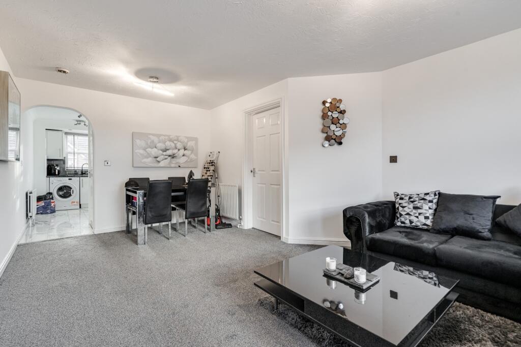 Apartment in Bolton, Greater Manchester - View 4