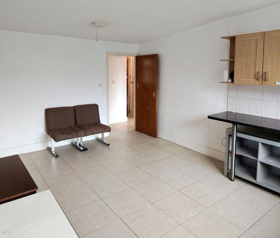28 Wharton Close, Neasden Lane, London, NW10 2TF photo 4