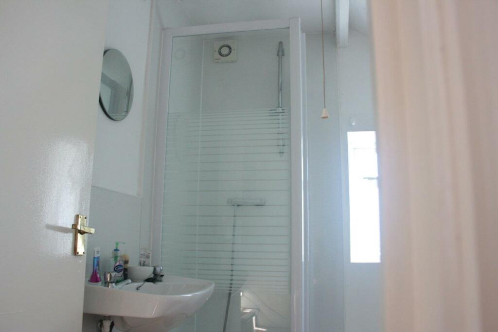 Flat 1, 65 Claypath, Durham - More