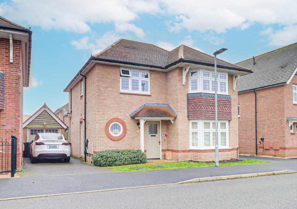 Main image of property: Magpie Meadows, Caddington, Luton, LU1