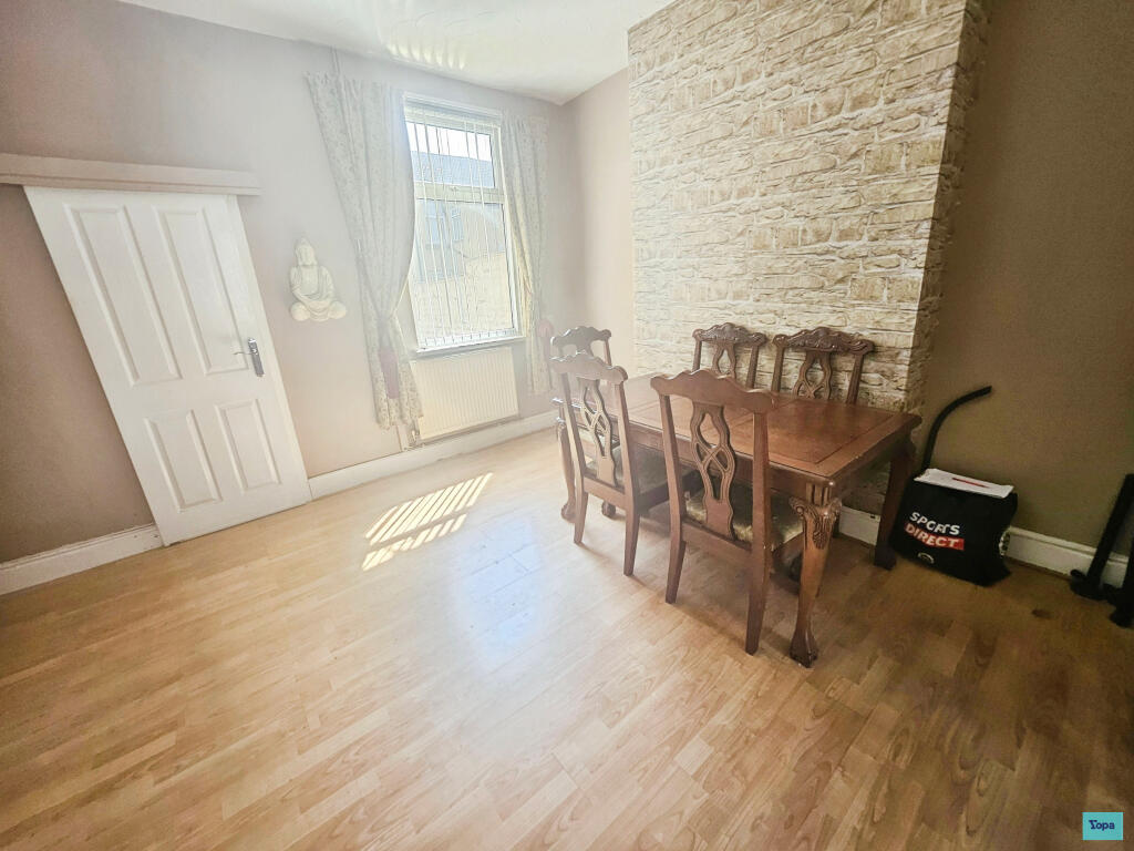 House in Sefton, Liverpool City Region - View 5