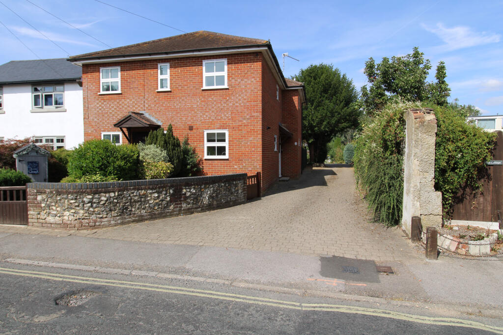 Main image of property: High Street, Overton, Hampshire