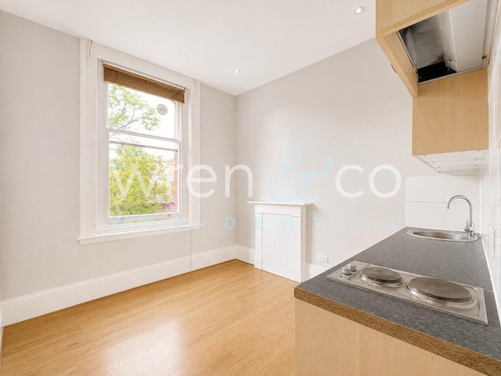 Main image of property: Belsize Avenue, NW3 4BL