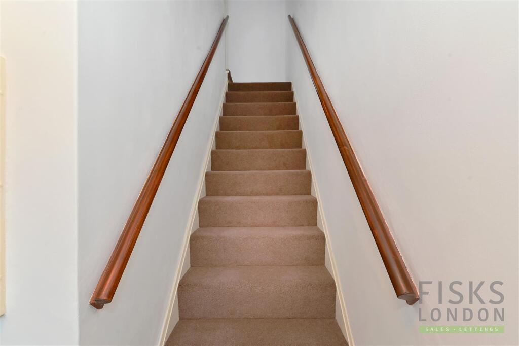 2 bedroom house for rent