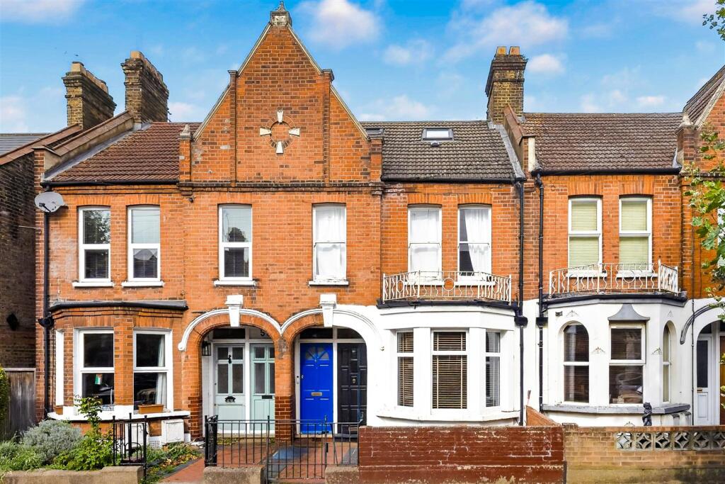 Main image of property: Chewton Road, London