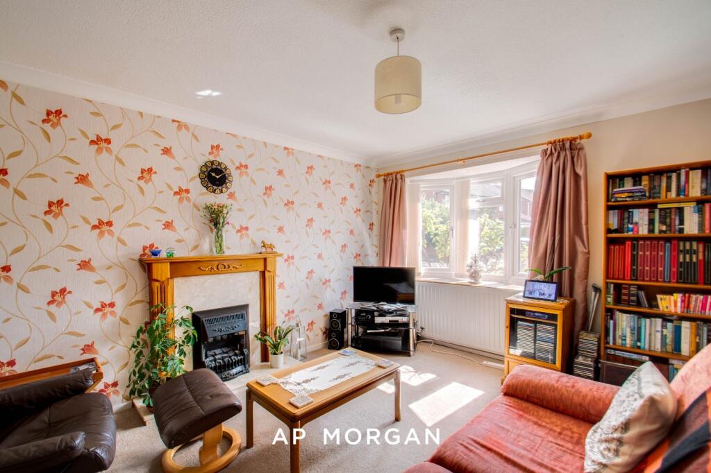House in Redditch, Winyates Green - View 2