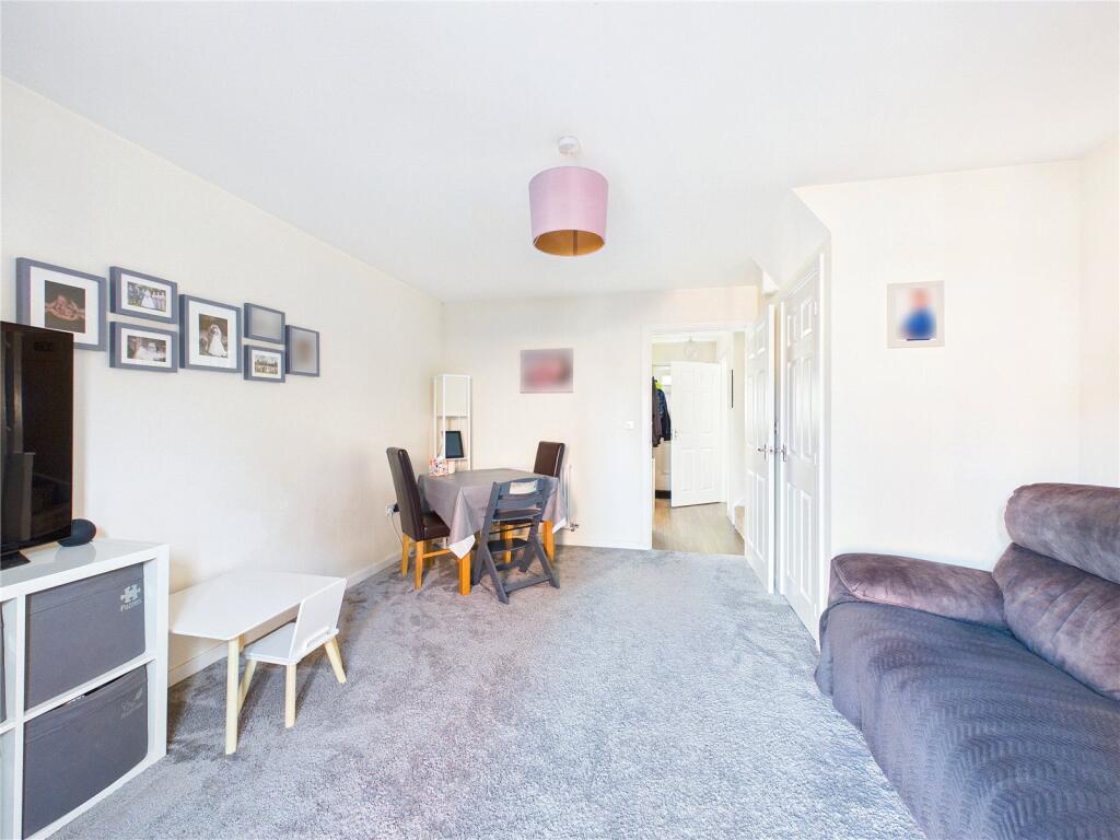 House in Worcester, Dines Green - View 4
