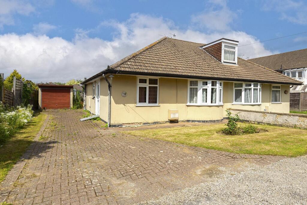 Main image of property: Maidstone Road, Paddock Wood, Tonbridge