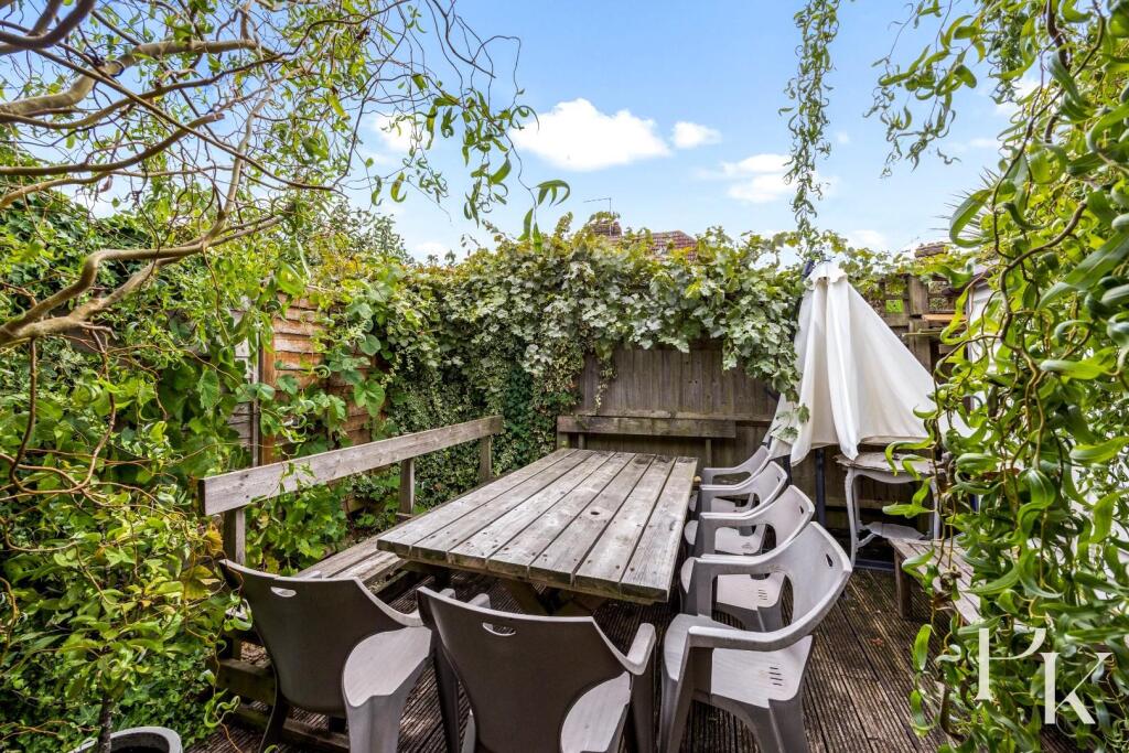 House in Brighton - View 3