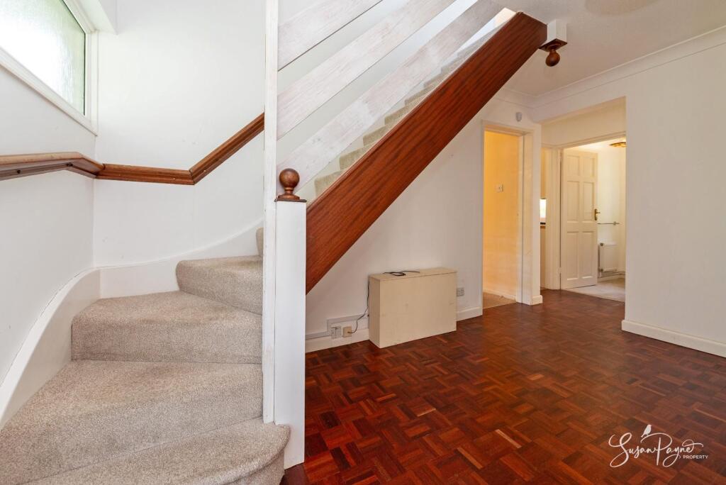 House in Ventnor, Godshill - More
