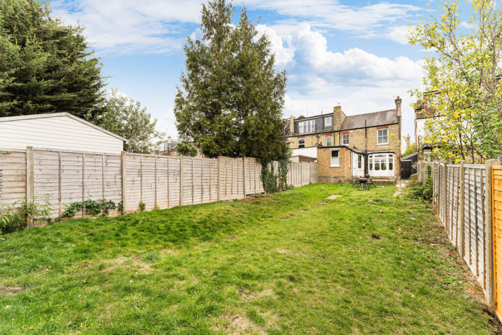 House in London - View 4