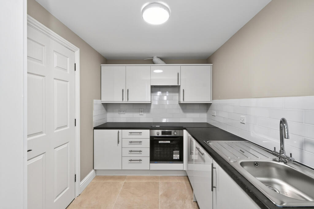 Apartment in London, Ratcliffe, Stepney - View 3