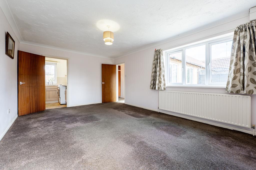 NN15 Spencer Street, Burton Latimer photo 2