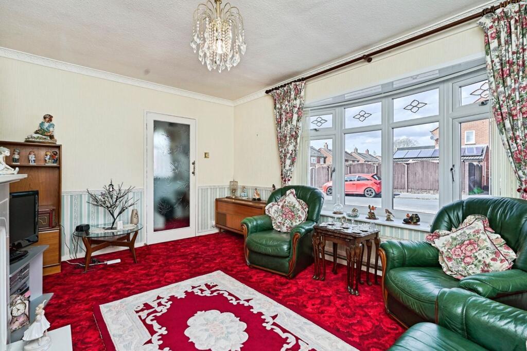 House in Walsall, High Heath - More
