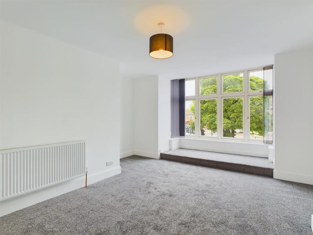 Scarsdale Place, Buxton photo 3