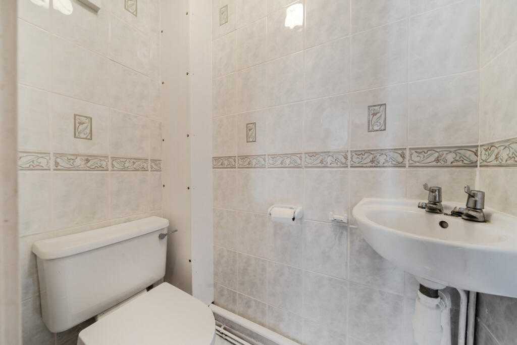 House in Newcastle upon Tyne, Tyne and Wear - More