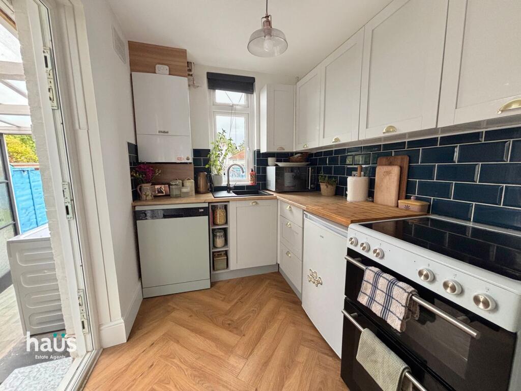 House in Gillingham, Medway - More