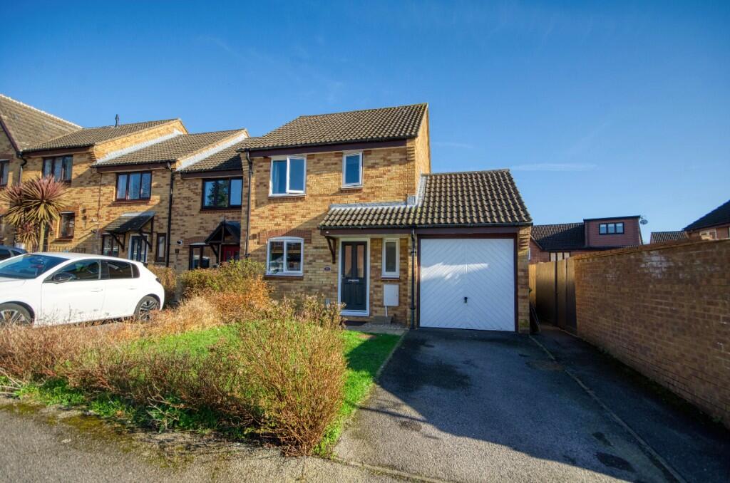 Main image of property: Flint Close, Netley Common, Hampshire, SO19
