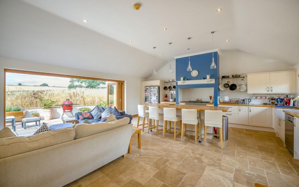 Cedarwood, Garmston - View 2