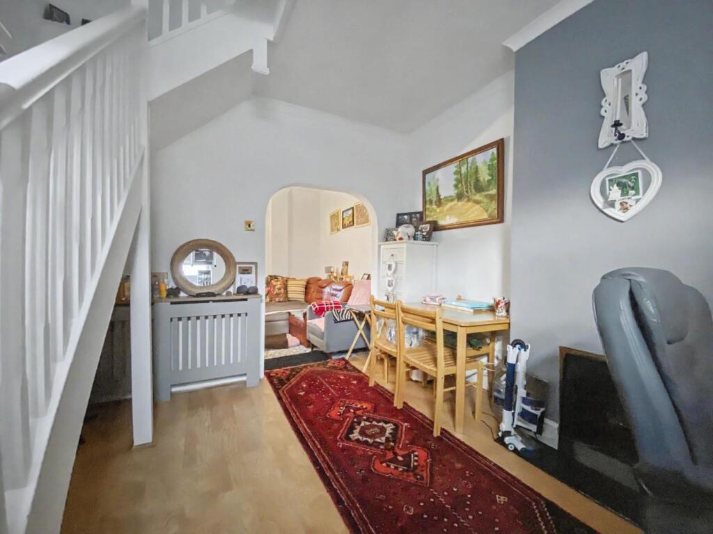House in Slough - View 5