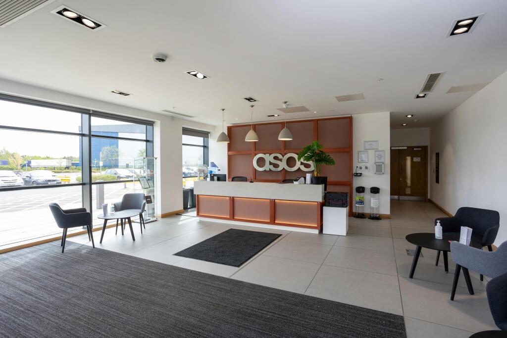 18424 Fradley Park 28.jpg