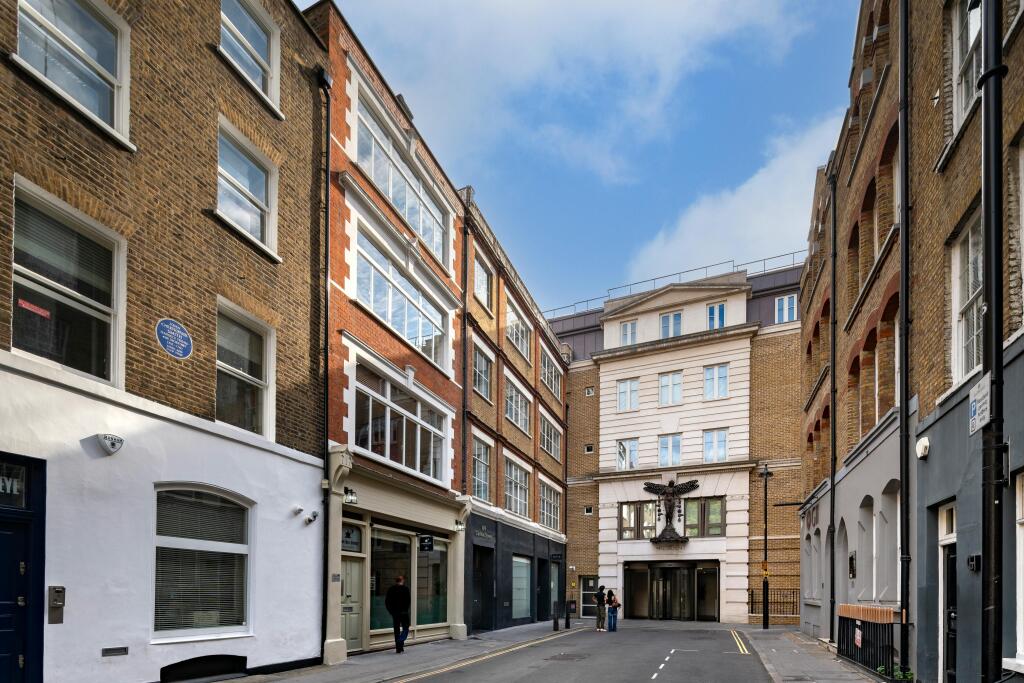 9 Carlisle Street - 2.jpg