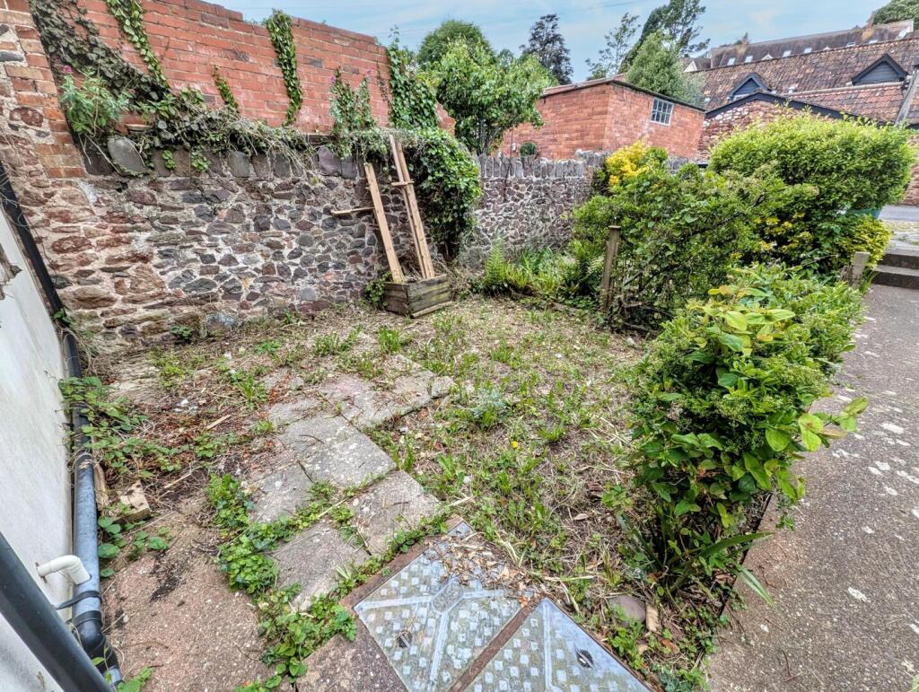 Blenheim Road, Minehead photo 4
