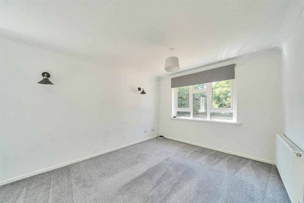 Apartment in Bournemouth - View 3