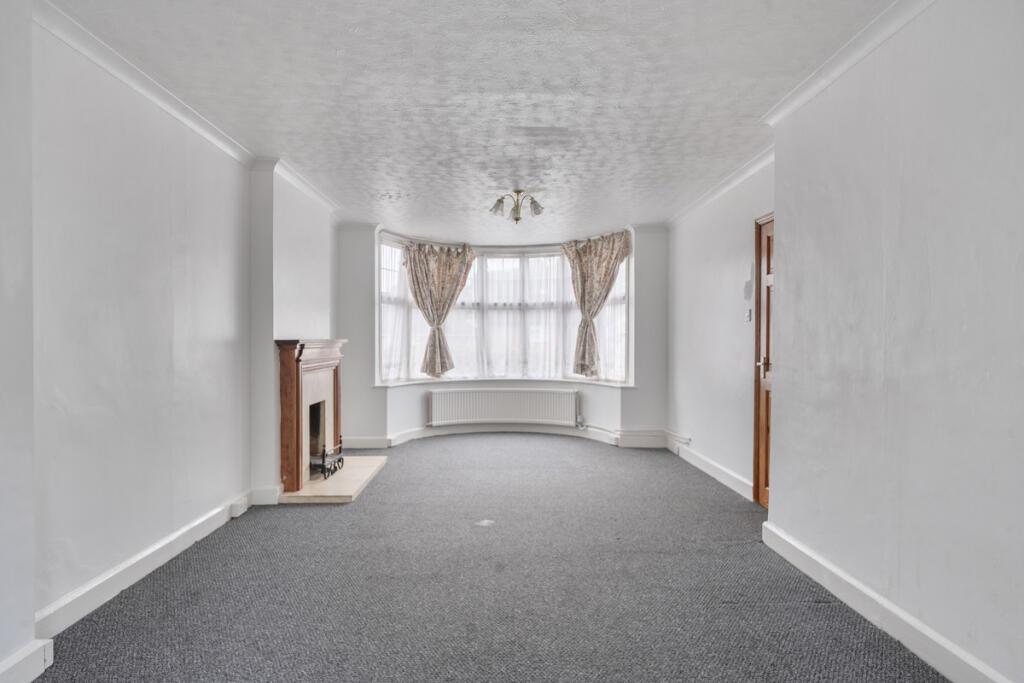House in Hemel Hempstead - View 2