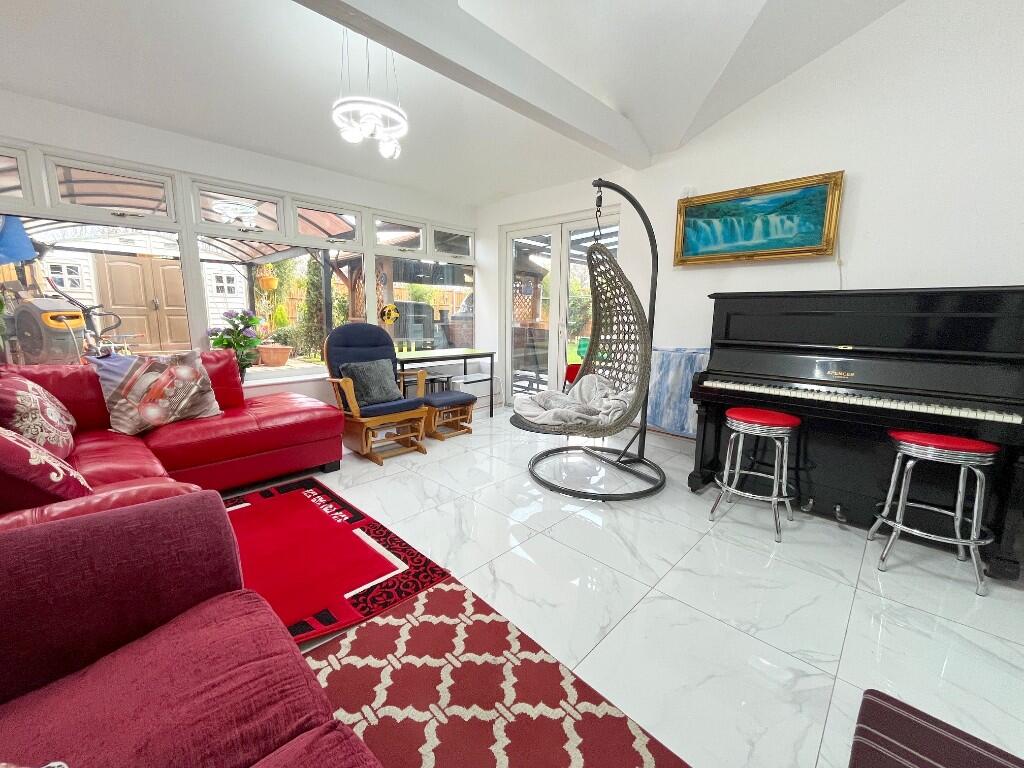 Main image of property: Windrush Drive, Oadby, Leicester, Leicestershire, LE2