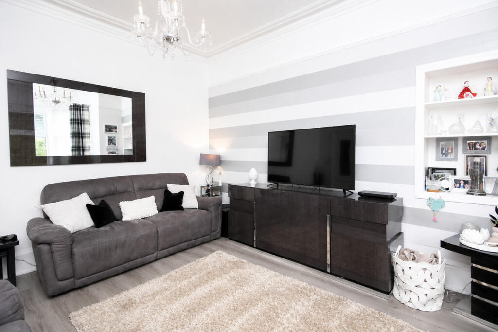 Apartment in Airdrie, Whinhall - View 4