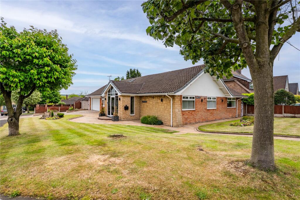Main image of property: The Avenue, Mansfield, Nottinghamshire, NG18