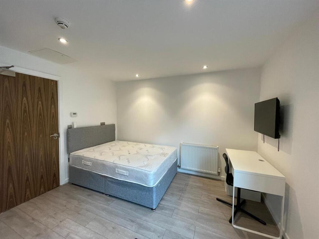 Apartment in Sheffield, Kelham Island Community, Neepsend - View 4