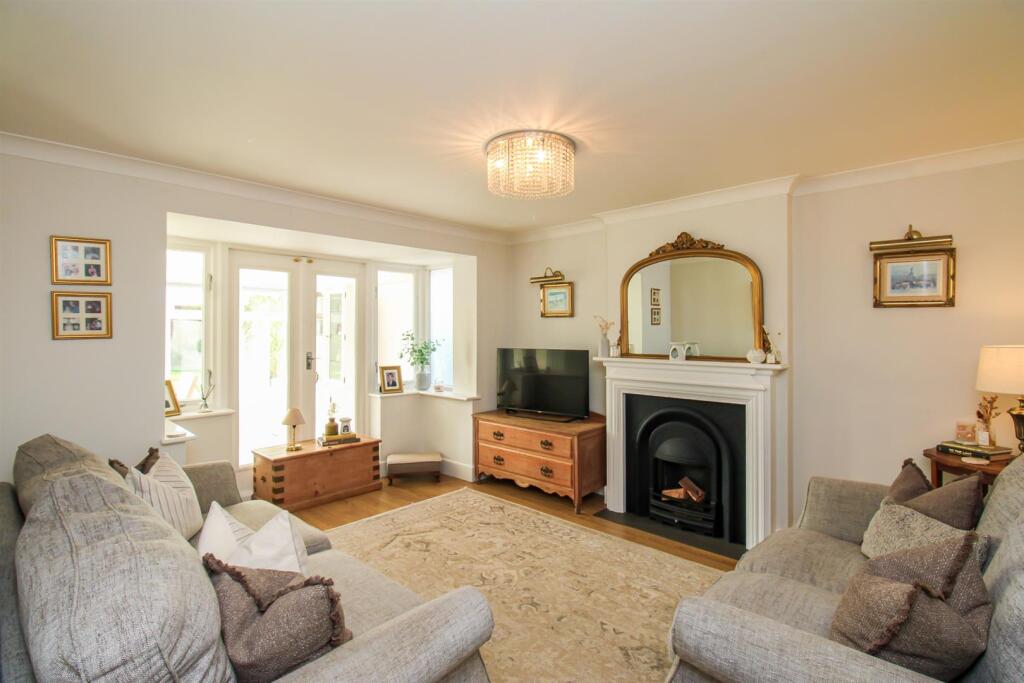 House in Wakefield, Featherstone - View 5