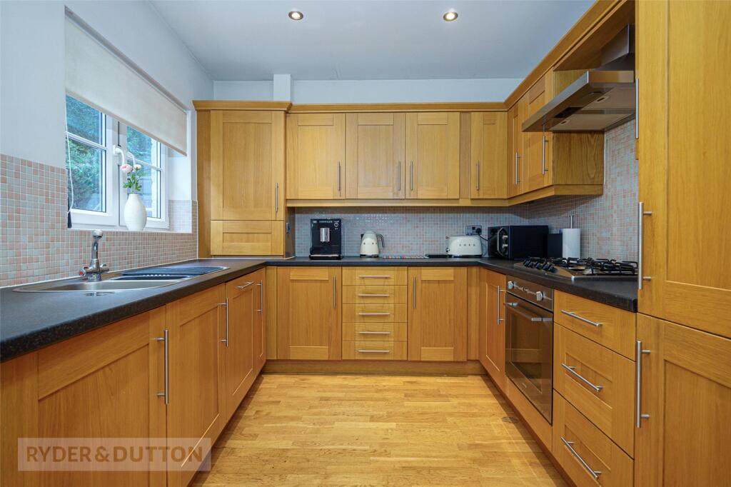 House in Kirklees, Holme Valley - More